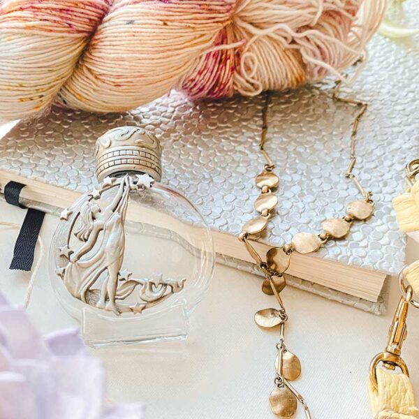 How to increase productivity with the Moon aesthetic